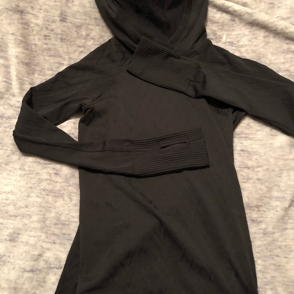 COPY - Lululemon top